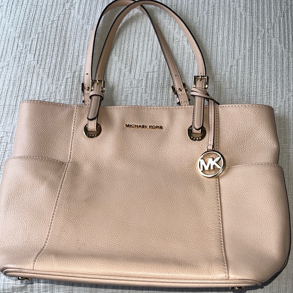 Michael Kors Purse - Picture 1 of 4